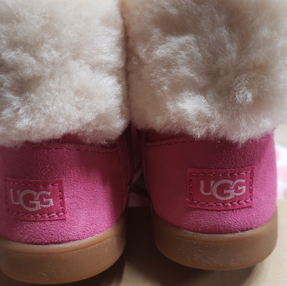 NIB UGG RAMONA TODDLER (AUTHENTIC) SHEEPSKIN BOOTS SIZE 7 PINK 💖 ADORABLE 🎀 - Picture 3 of 14